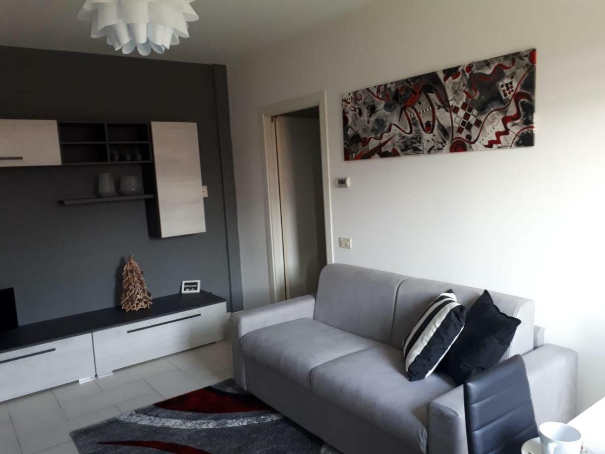 My Home Apartment Mira Εξωτερικό φωτογραφία