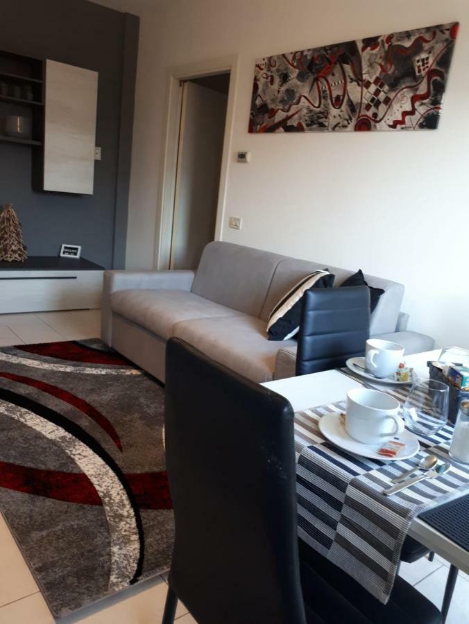 My Home Apartment Mira Εξωτερικό φωτογραφία